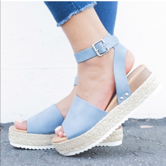 LADIES BEYOND CHIC ESPADRILLE PLATFORM SANDALS - Picture 4 of 8